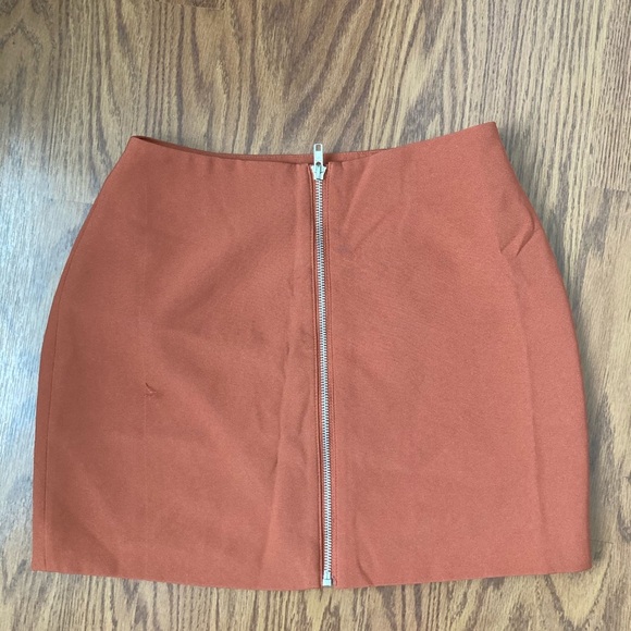 Forever 21 Peach Mini Skirt -used - Picture 1 of 3